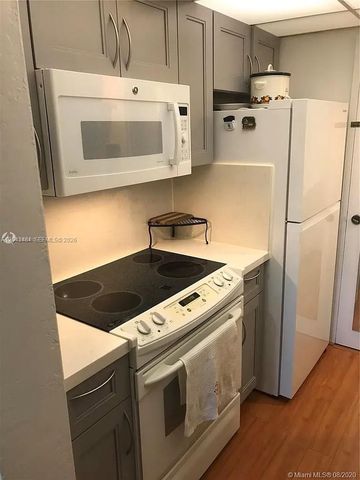 1205 Mariposa Avenue 428, Coral Gables, FL 33146