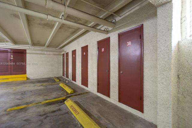 1205 Mariposa Avenue 428, Coral Gables, FL 33146
