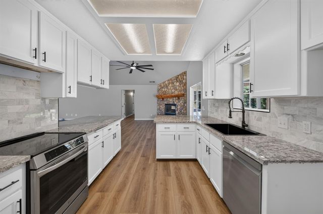 32115 Turkey Track Lane, Auberry, CA 93602