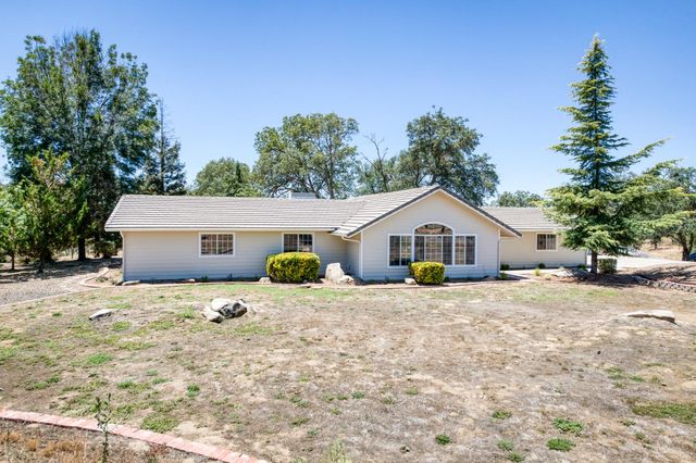 32115 Turkey Track Lane, Auberry, CA 93602