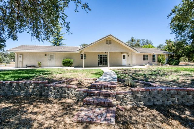 32115 Turkey Track Lane, Auberry, CA 93602