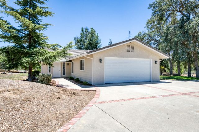 32115 Turkey Track Lane, Auberry, CA 93602