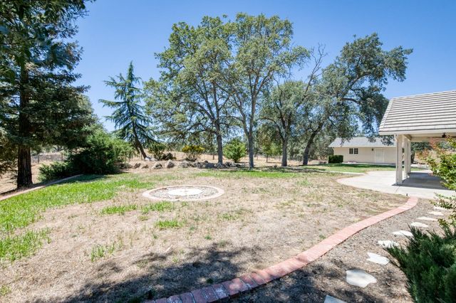 32115 Turkey Track Lane, Auberry, CA 93602