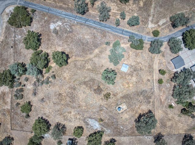 32115 Turkey Track Lane, Auberry, CA 93602