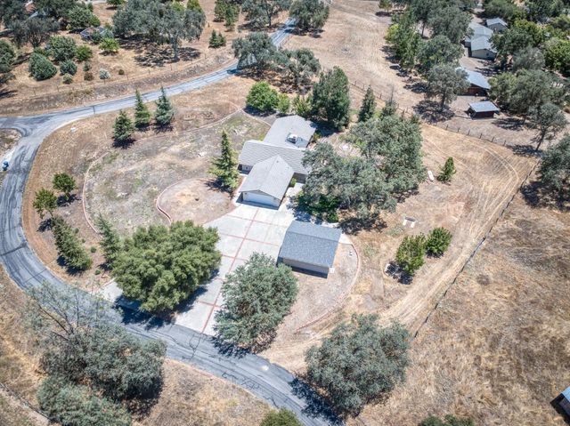 32115 Turkey Track Lane, Auberry, CA 93602