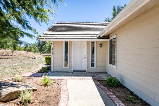 32115 Turkey Track Lane, Auberry, CA 93602