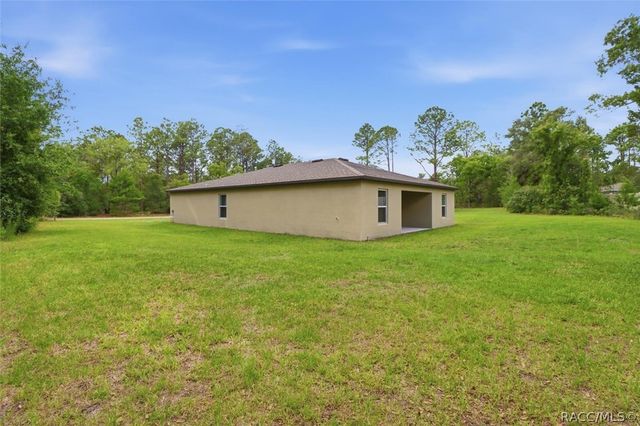 8827 N Vienna Drive, Dunnellon, FL 34433