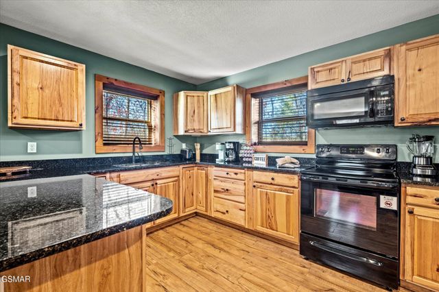 131 John Green Road, Gatlinburg, TN 37738