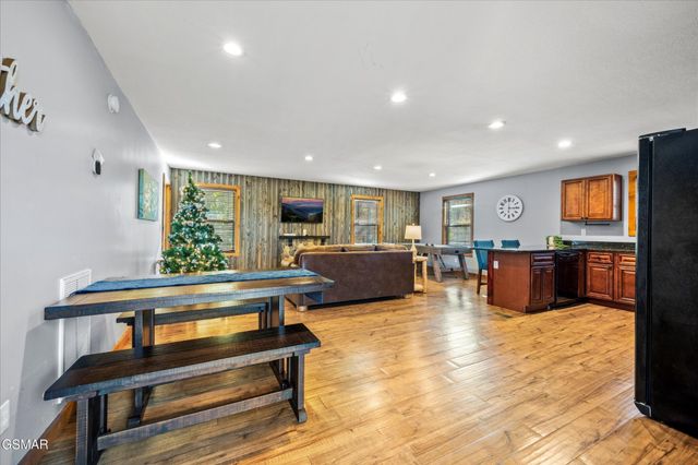 131 John Green Road, Gatlinburg, TN 37738