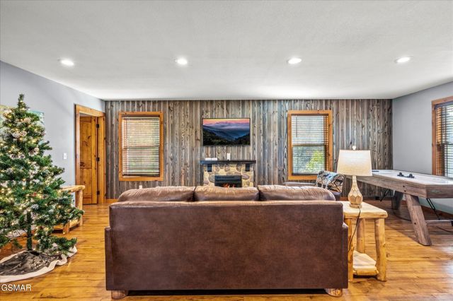 131 John Green Road, Gatlinburg, TN 37738