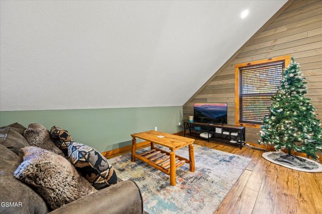 131 John Green Road, Gatlinburg, TN 37738