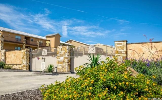 540 River Run Apt 214, New Braunfels, TX 78132