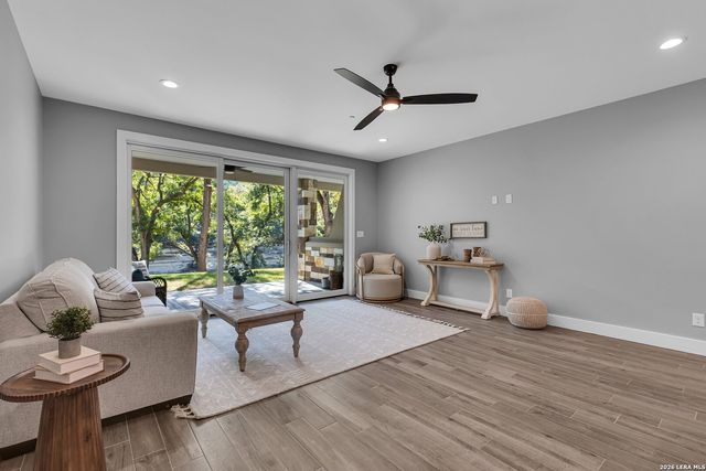 540 River Run Apt 214, New Braunfels, TX 78132
