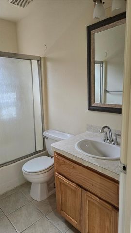 11510 Palmsprings Drive D, Houston, TX 77034