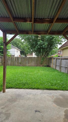 11510 Palmsprings Drive D, Houston, TX 77034