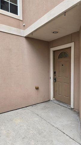 11510 Palmsprings Drive D, Houston, TX 77034