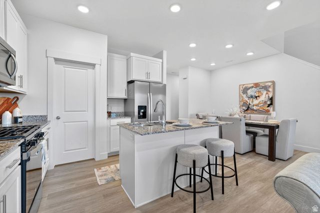 1881 W HAIGHT CREEK LOOP, Farmington, UT 84025
