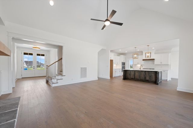 2813 Canfield Dr, Murfreesboro, TN 37128