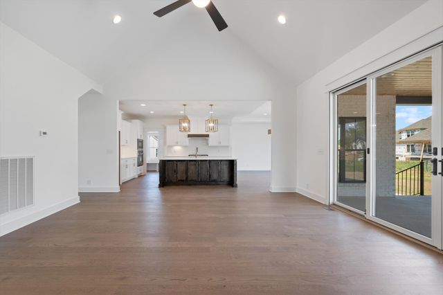 2813 Canfield Dr, Murfreesboro, TN 37128