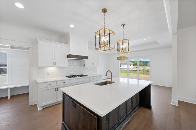 2813 Canfield Dr, Murfreesboro, TN 37128