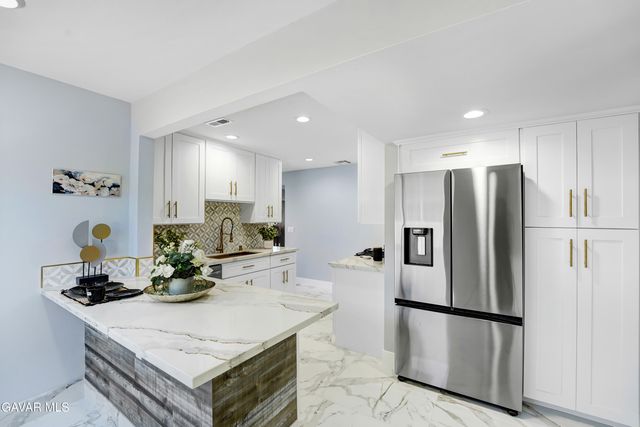 1826 E Avenue Q12 Avenue, Palmdale, CA 93550