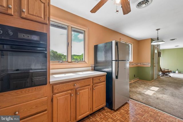 297 HARRISONVILLE LAKE RD, Pilesgrove, NJ 08098