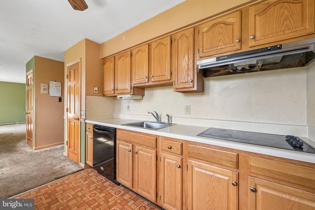 297 HARRISONVILLE LAKE RD, Pilesgrove, NJ 08098