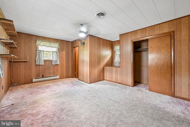 297 HARRISONVILLE LAKE RD, Pilesgrove, NJ 08098