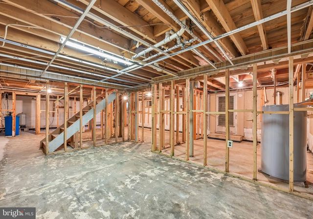 297 HARRISONVILLE LAKE RD, Pilesgrove, NJ 08098