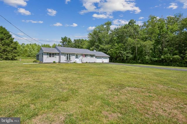 297 HARRISONVILLE LAKE RD, Pilesgrove, NJ 08098