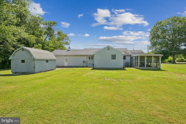 297 HARRISONVILLE LAKE RD, Pilesgrove, NJ 08098