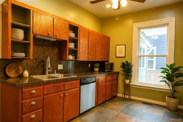 637 S Sherman Street, Denver, CO 80209