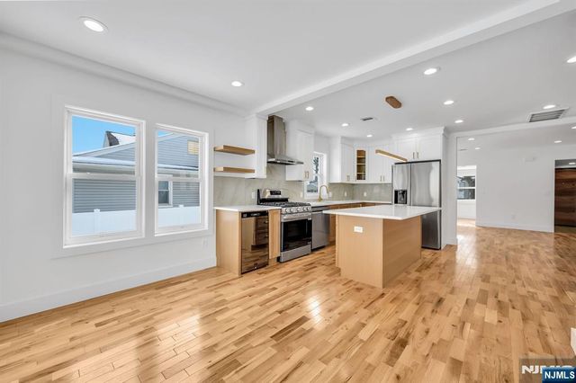 309 Ottawa Avenue, Hasbrouck Heights, NJ 07604