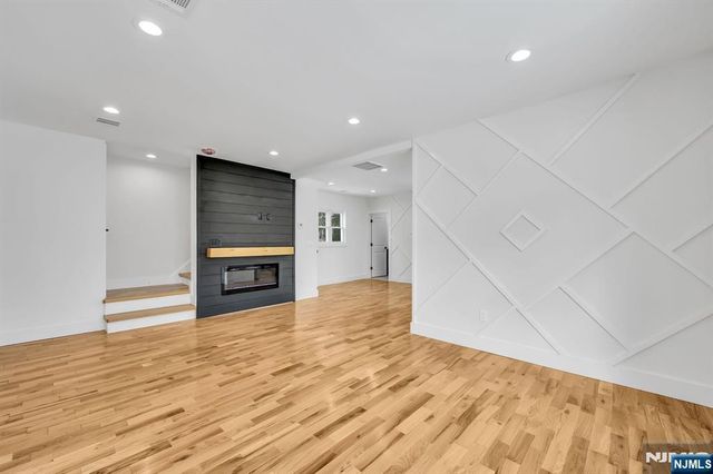 309 Ottawa Avenue, Hasbrouck Heights, NJ 07604