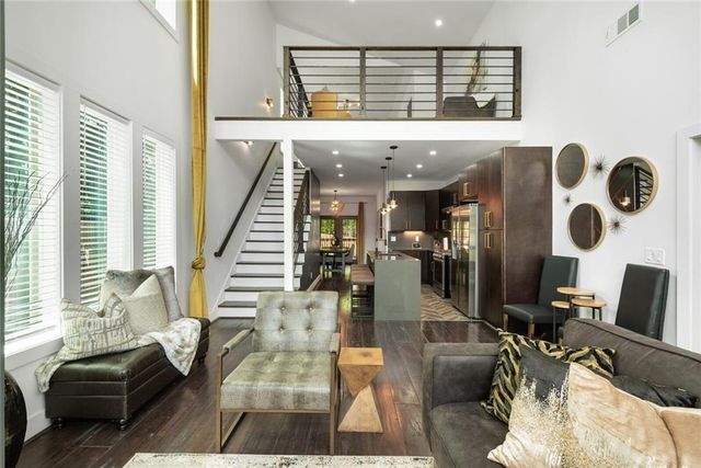 255 Mathewson SW Place, Atlanta, GA 30314