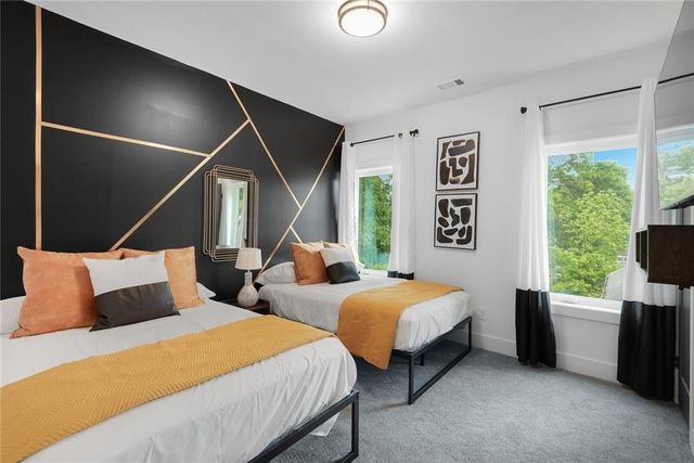 255 Mathewson SW Place, Atlanta, GA 30314