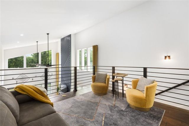 255 Mathewson SW Place, Atlanta, GA 30314