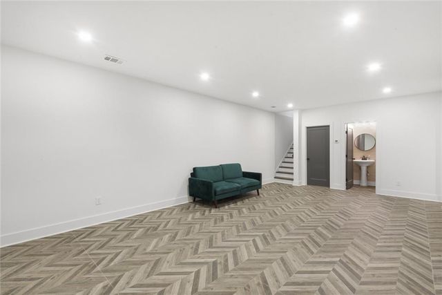 255 Mathewson SW Place, Atlanta, GA 30314