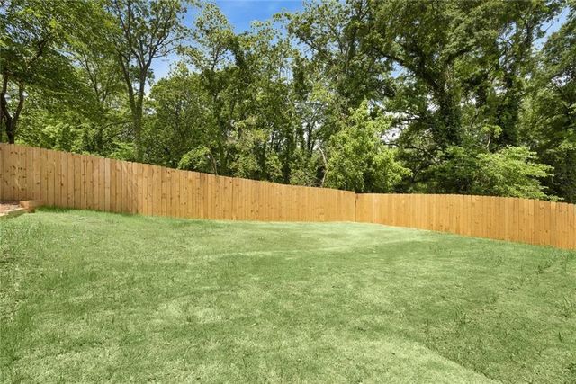 255 Mathewson SW Place, Atlanta, GA 30314