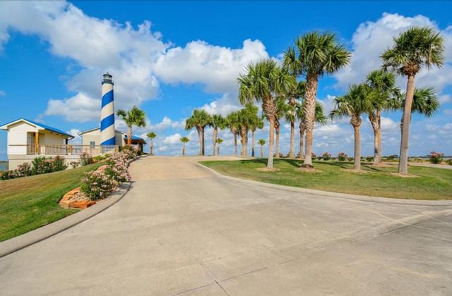 3345 Bay Point Drive, Palacios, TX 77465