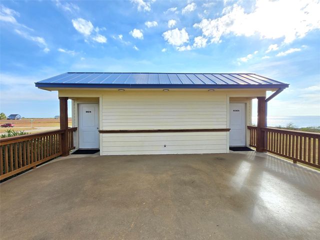 3345 Bay Point Drive, Palacios, TX 77465