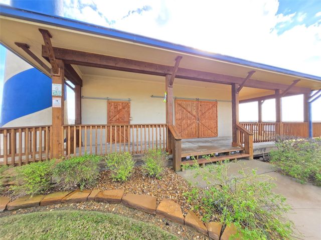 3345 Bay Point Drive, Palacios, TX 77465