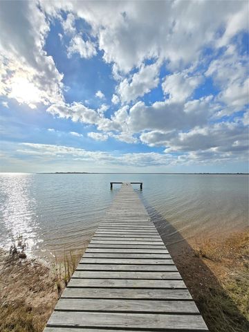 3345 Bay Point Drive, Palacios, TX 77465