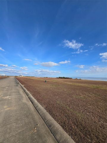 3345 Bay Point Drive, Palacios, TX 77465