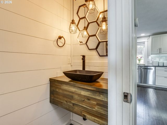 4035 Se 199TH Ave, Camas, WA 98607