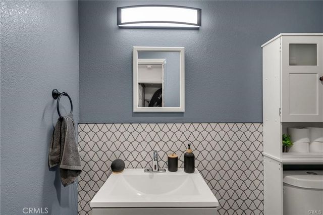 5530 Ackerfield 314, Long Beach, CA 90805