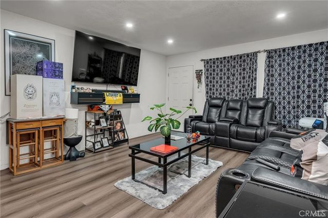 5530 Ackerfield 314, Long Beach, CA 90805