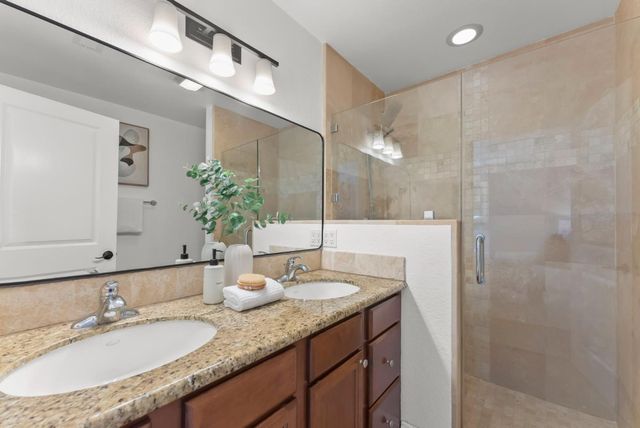 857 Carlisle Way 128, Sunnyvale, CA 94087