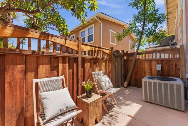 857 Carlisle Way 128, Sunnyvale, CA 94087