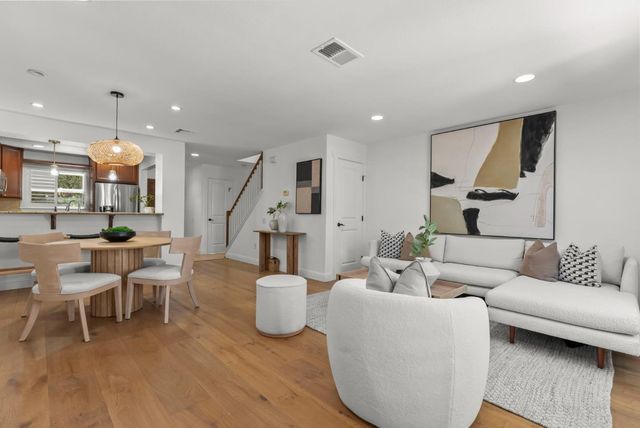 857 Carlisle Way 128, Sunnyvale, CA 94087